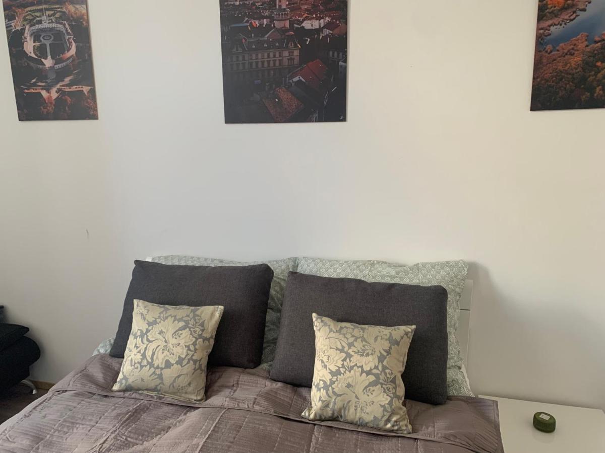 Studio77 Apartman Apartment โชพรอน ภายนอก รูปภาพ