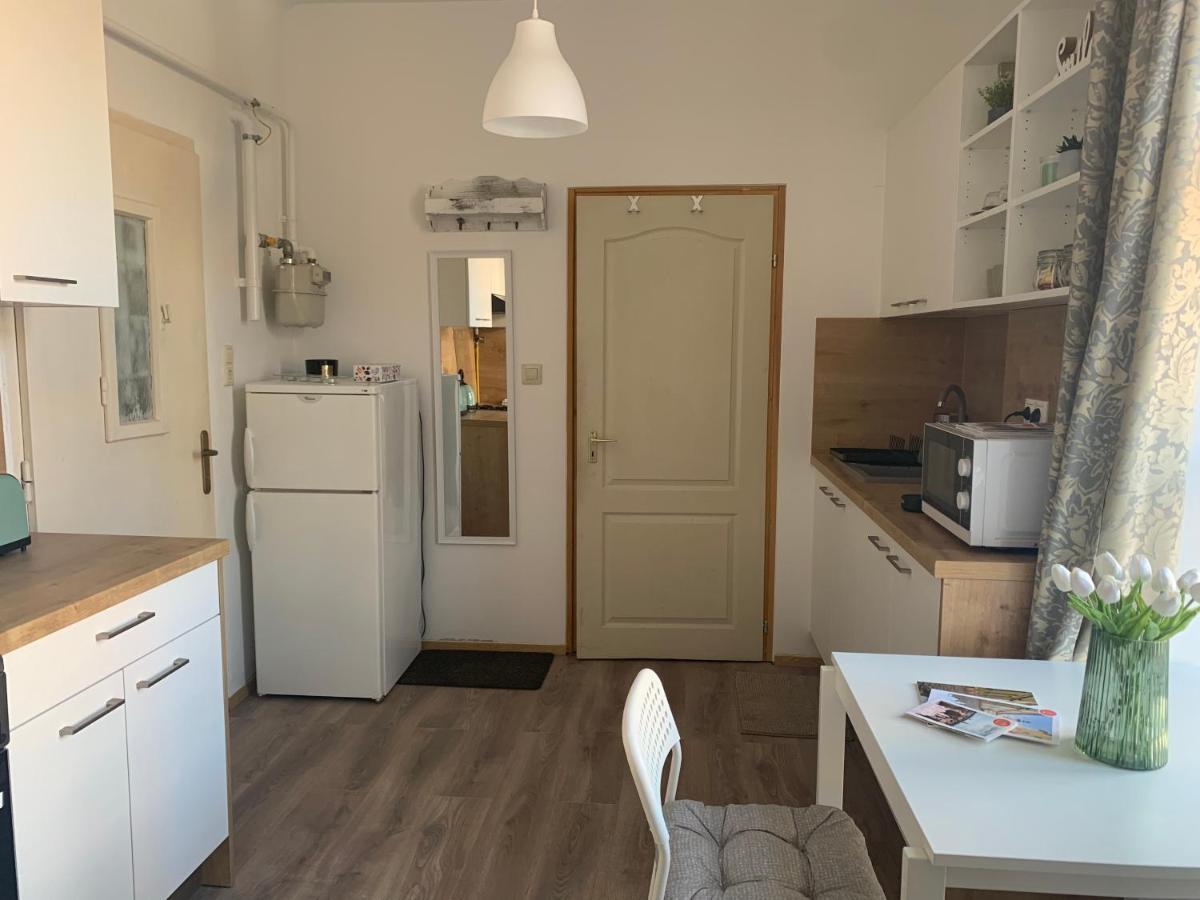 Studio77 Apartman Apartment โชพรอน ภายนอก รูปภาพ